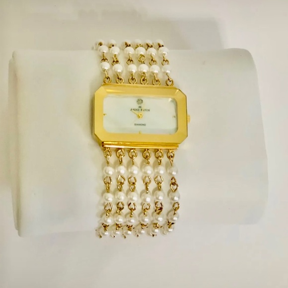 Vintage Anne Klein Diamond 10/7209 Gold Tone Pearl Bracelet Quartz Analog Watch main image 10
